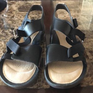 TRIGENIC SANDALS